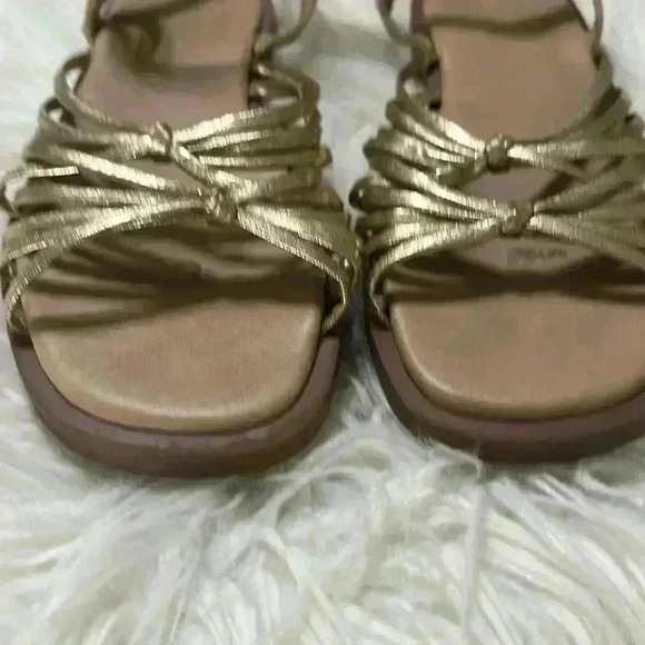 Zara kids multi strap gold sandals - Picture 10 of 10